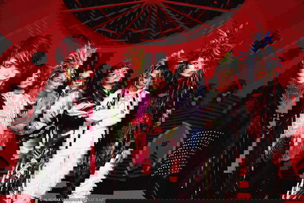 hide with Spread Beaver profile | hide with Spread Beaver