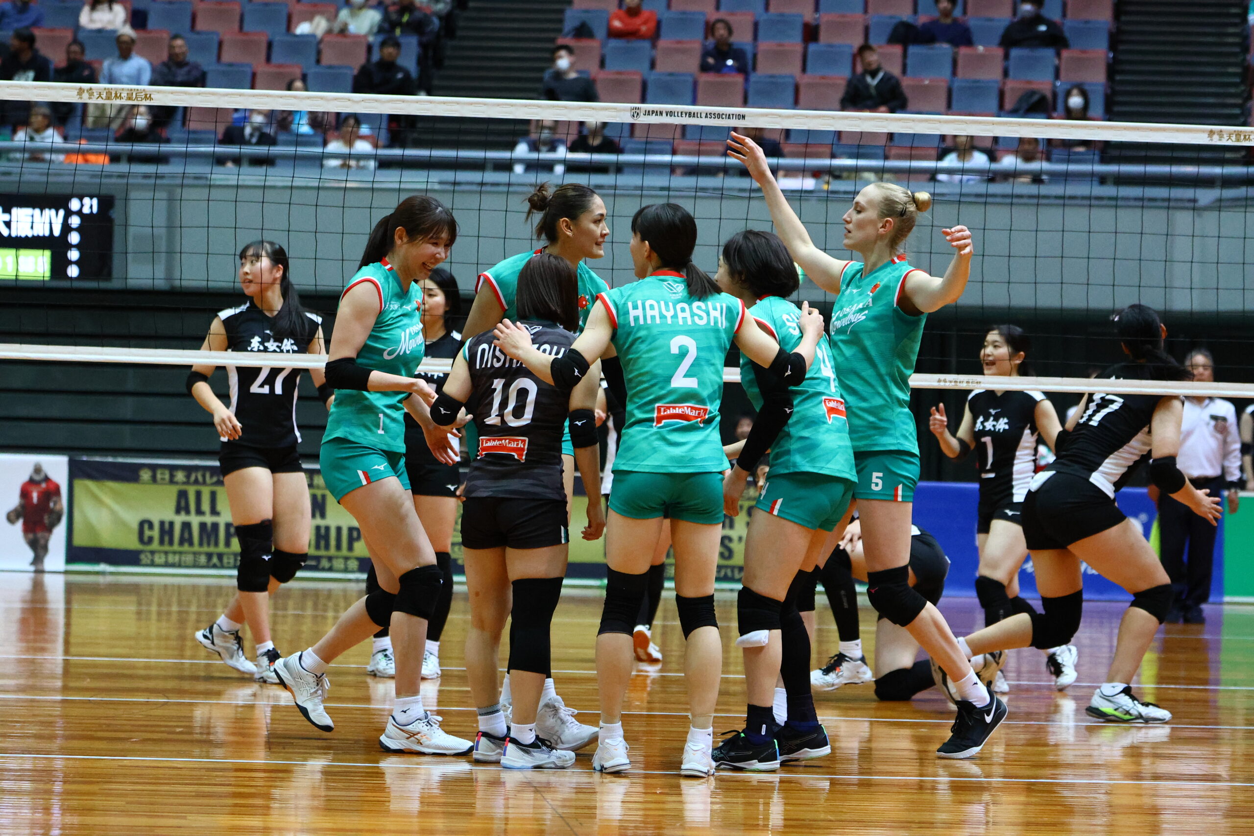 大阪マーヴェラスの選手とファン感謝祭で楽しい時間を