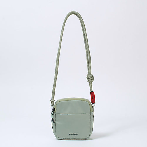 スタイリッシュで機能的な〈トポロジー〉の秋冬新作バッグが登場 | LEE