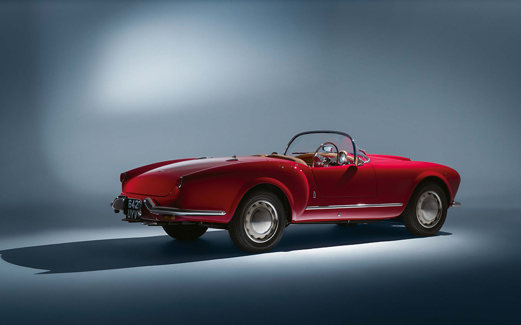 誰もが手に入れたいと思うイタリアの華│ランチア・アウレリア