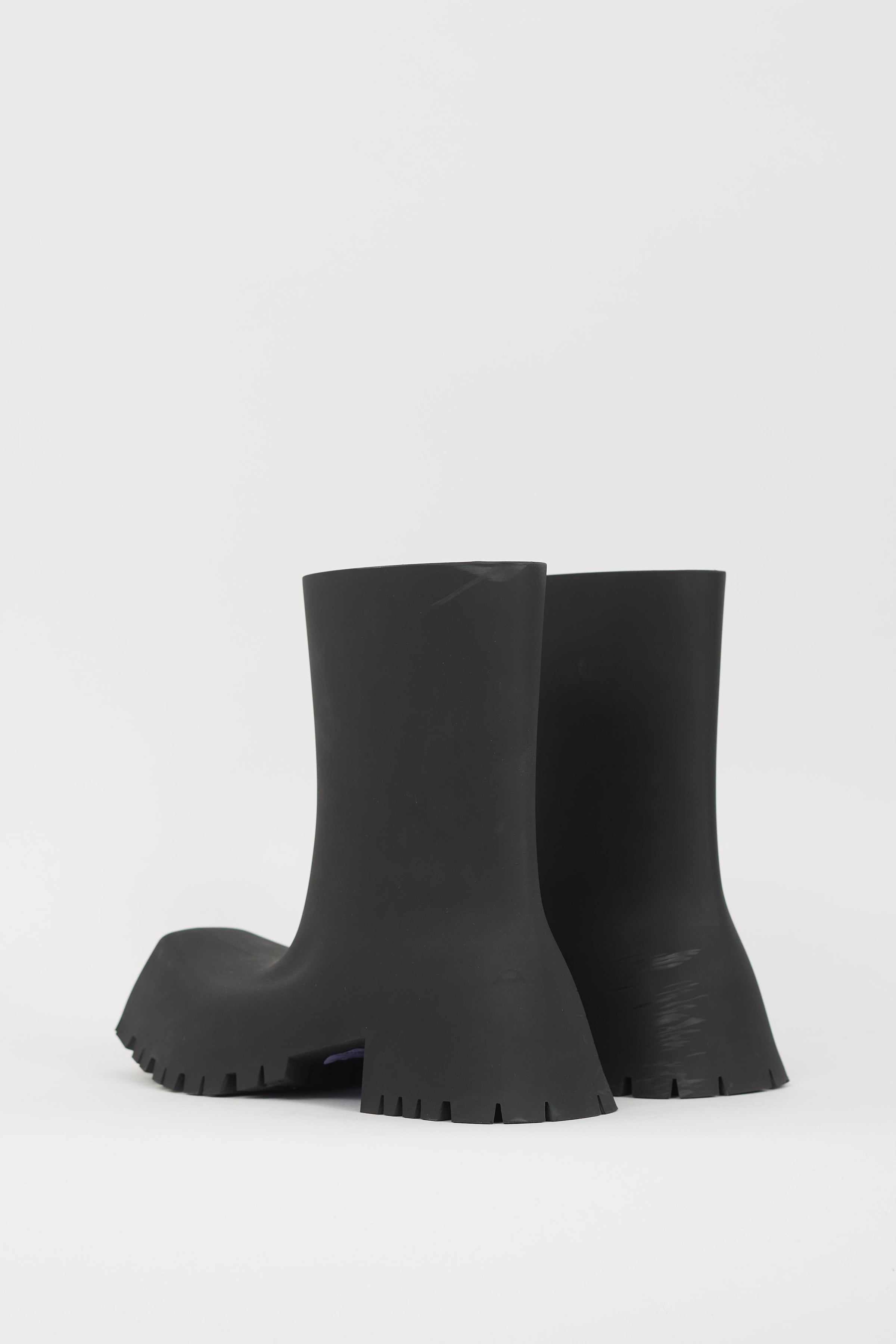 Balenciaga // Black Rubber Trooper Boot – VSP Consignment