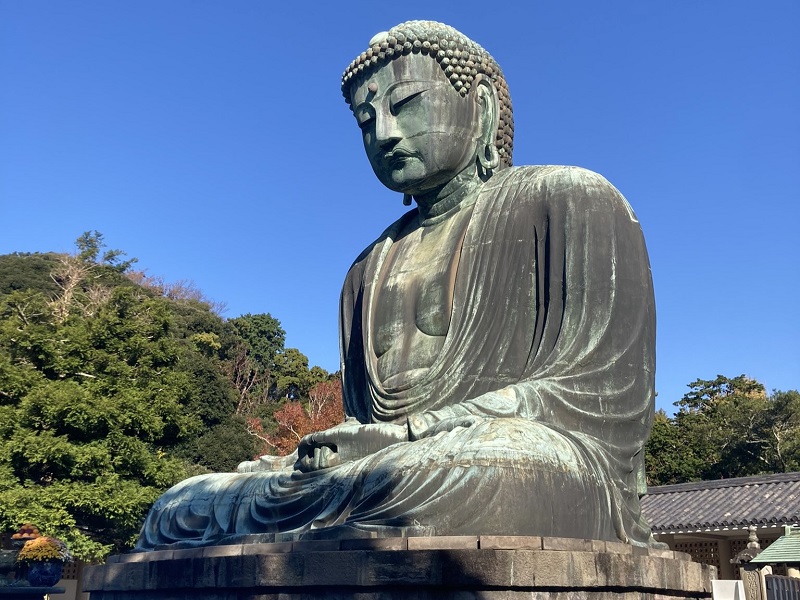 国宝-彫刻｜阿弥陀如来坐像（鎌倉の大仏）［高徳院/神奈川］ | WANDER 国宝