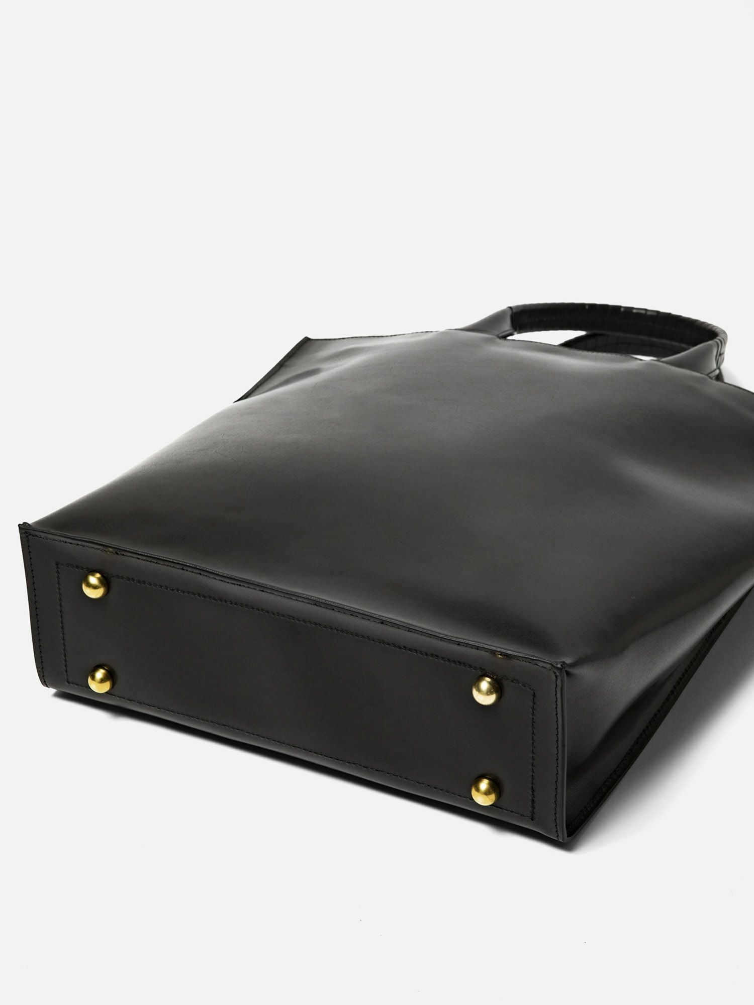 cornelian taurus by daisuke iwanaga trace tote L ブラック