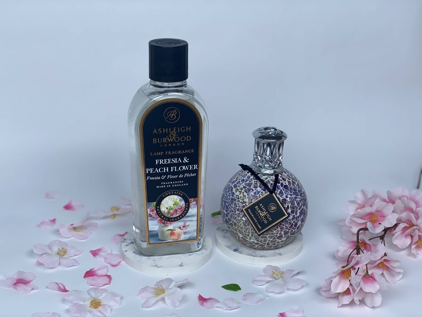 商品紹介】ASHLEIGH＆BURWOOD のフリージア＆ピーチフラワー | PREMIUM