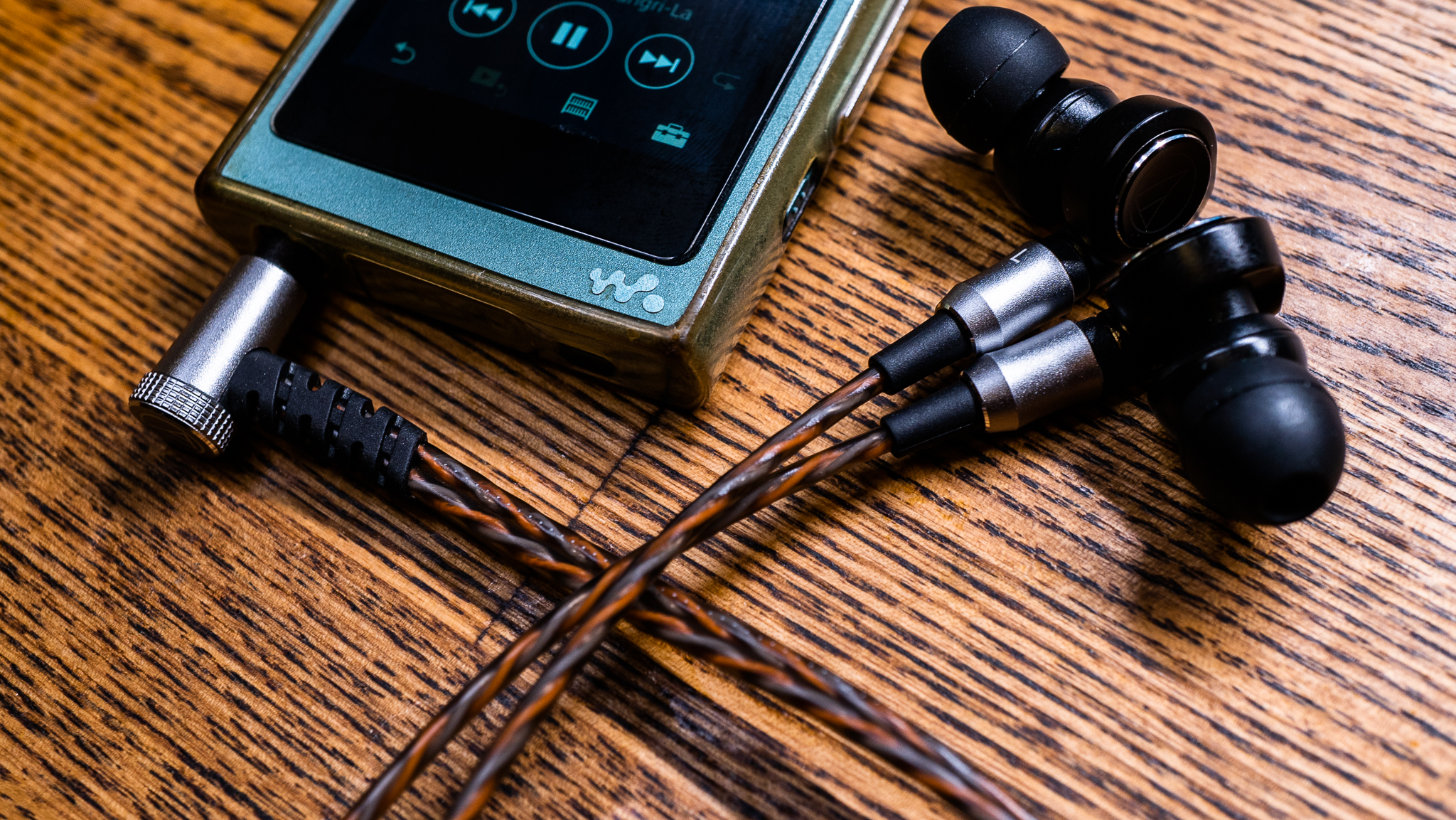 初めてのイヤホンリケーブル。ATH-CKS1100XのケーブルをHDC213A/1.2に