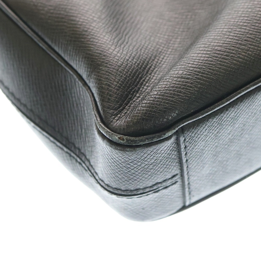 LOUIS VUITTON(ルイヴィトン) ポルトドキュマン ヴォワヤージュ タイガ