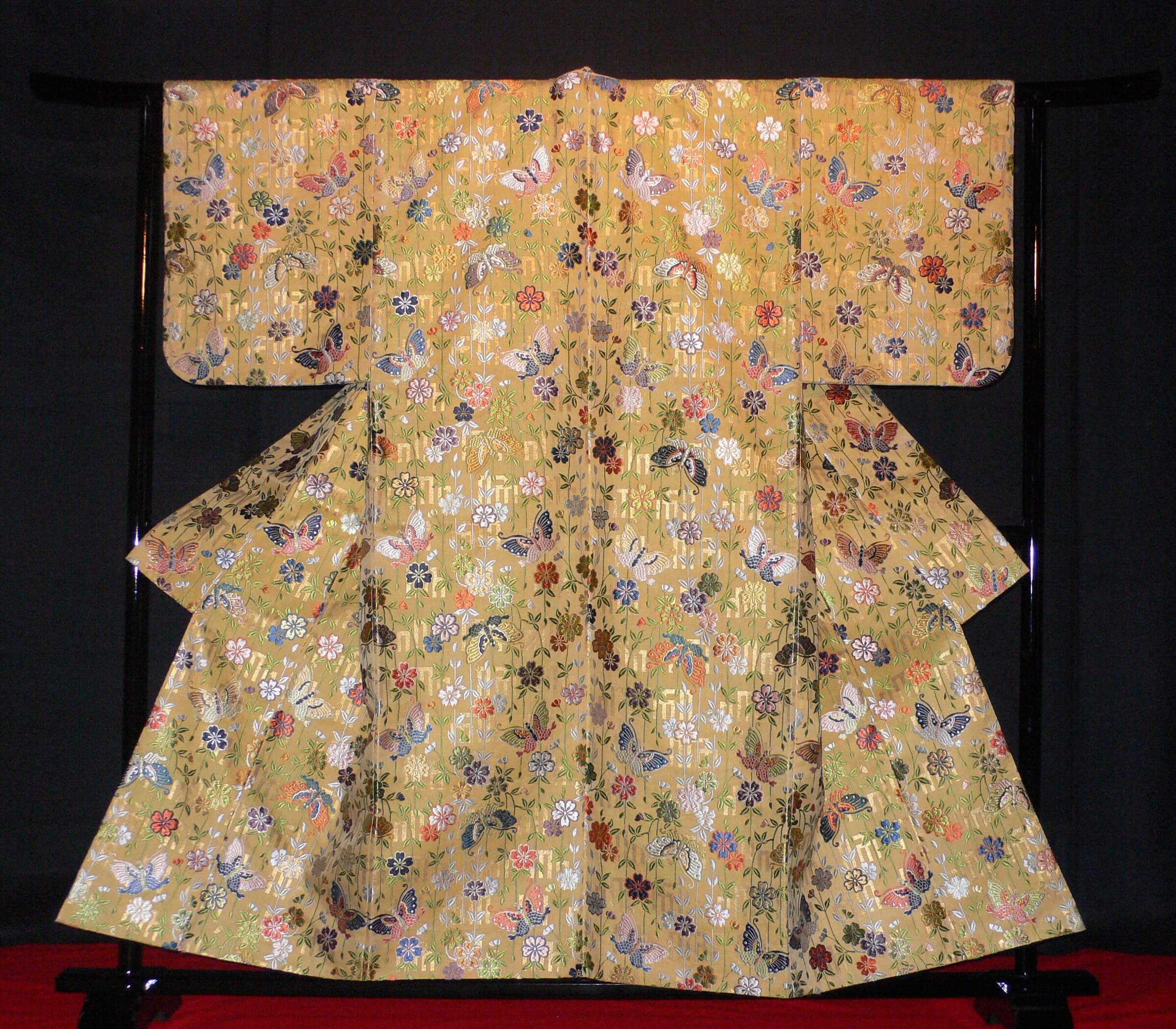 能装束復原事業 | 渡文株式会社