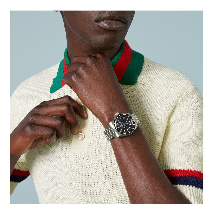 グッチ ダイブ オートマチック ブラック ダイヤル シルバー スチール