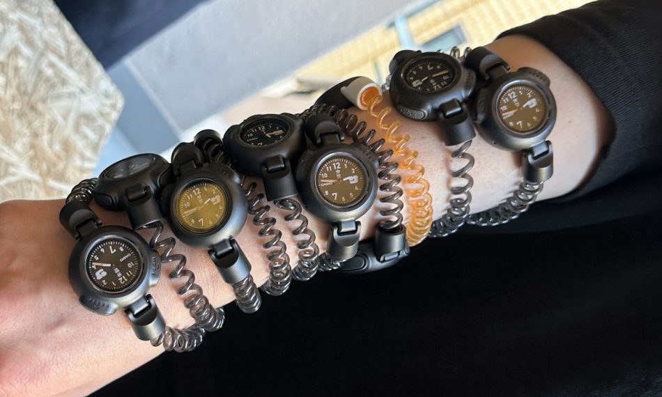 再販超希望】12分計測と現在時刻を示すだけのサウナ専用腕時計「サ時計