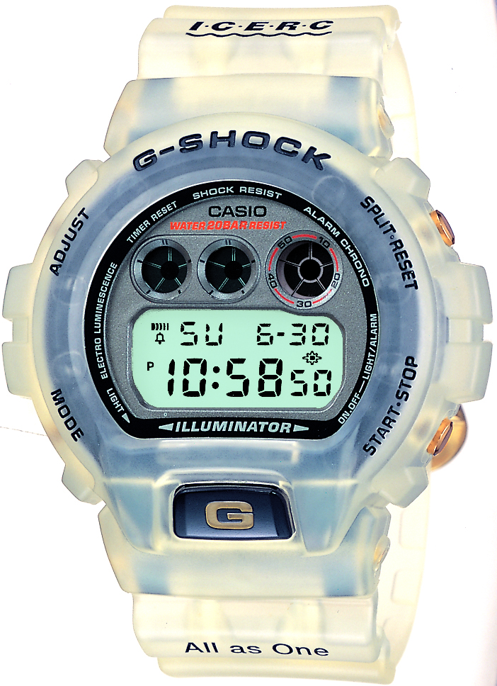 全身シースルー！ 透き通る海をイメージさせる2代目イルクジの爽やか