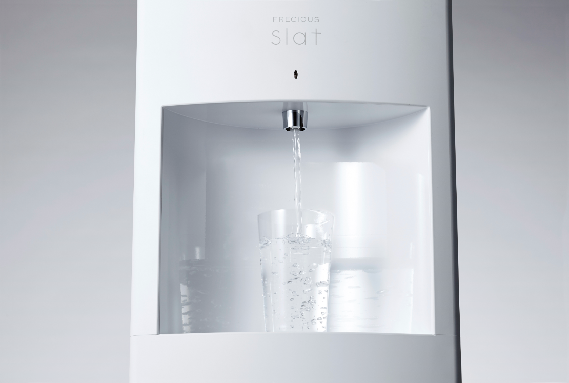 ウォーターサーバー『FRECIOUS Slat(フレシャス・スラット)』が人気の
