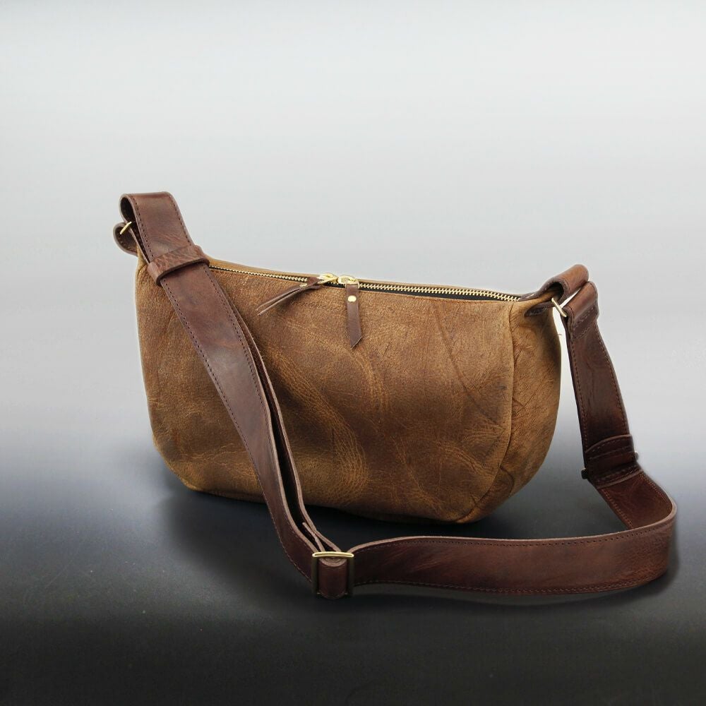 kudu] KD MOON SHOULDER BAG (M) | Ryu(リュウ)公式ECサイト／Wath'z