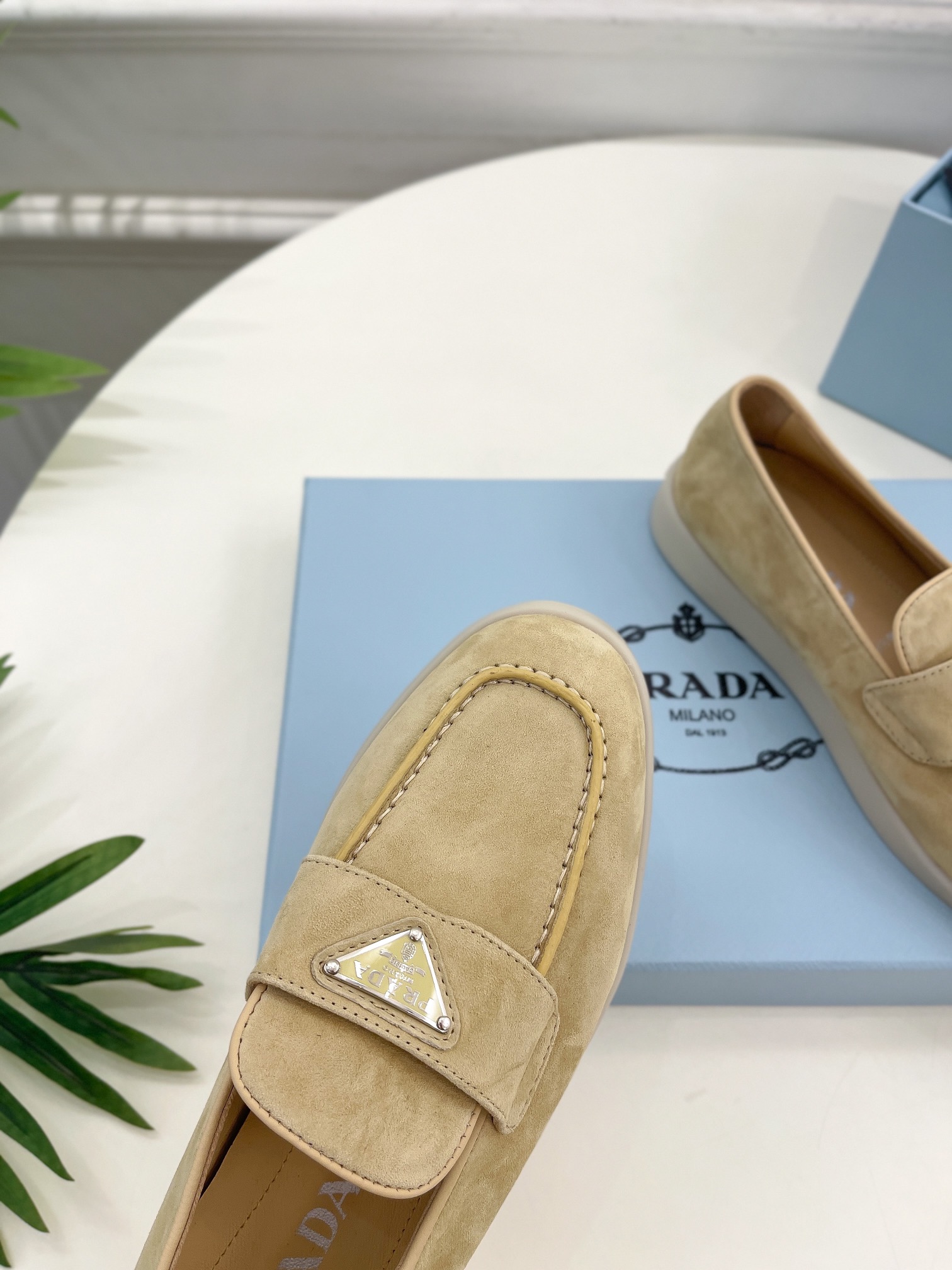 最高級プラダスーパーコピー靴 プラダローファーコピー スエード