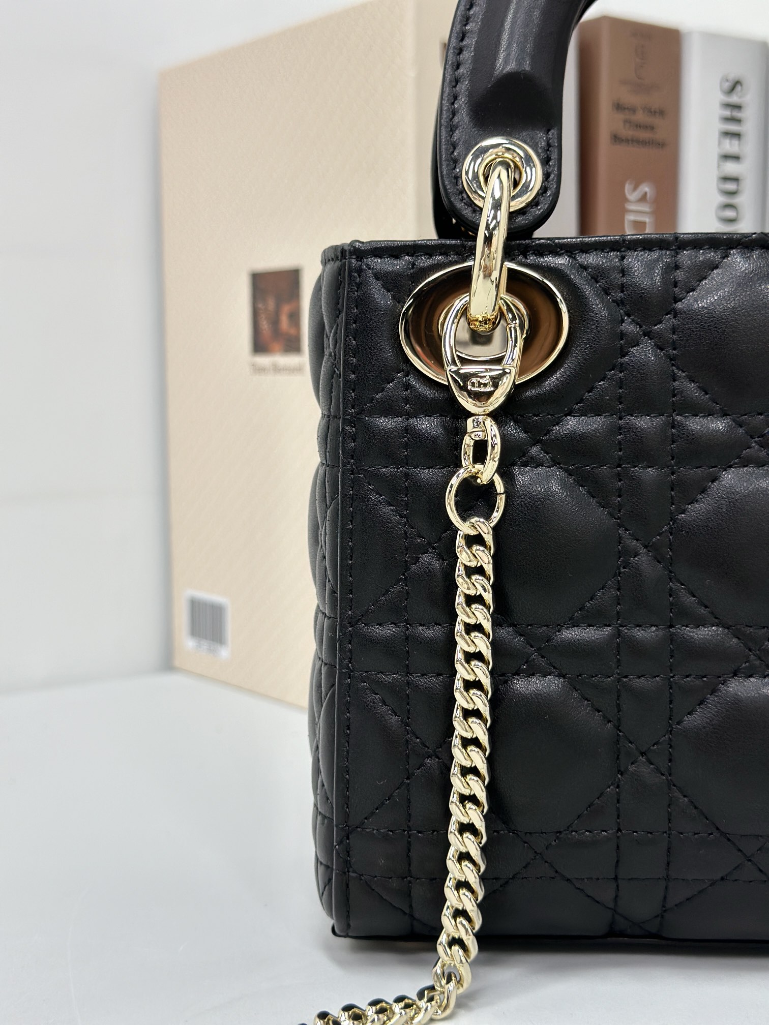 最高級ディオールスーパーコピー ディオールバッグコピー Lady Dior