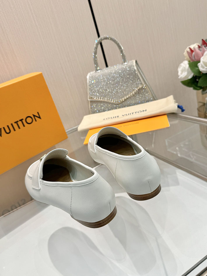 最高級ルイヴィトンスーパーコピー ルイヴィトンローファーコピー