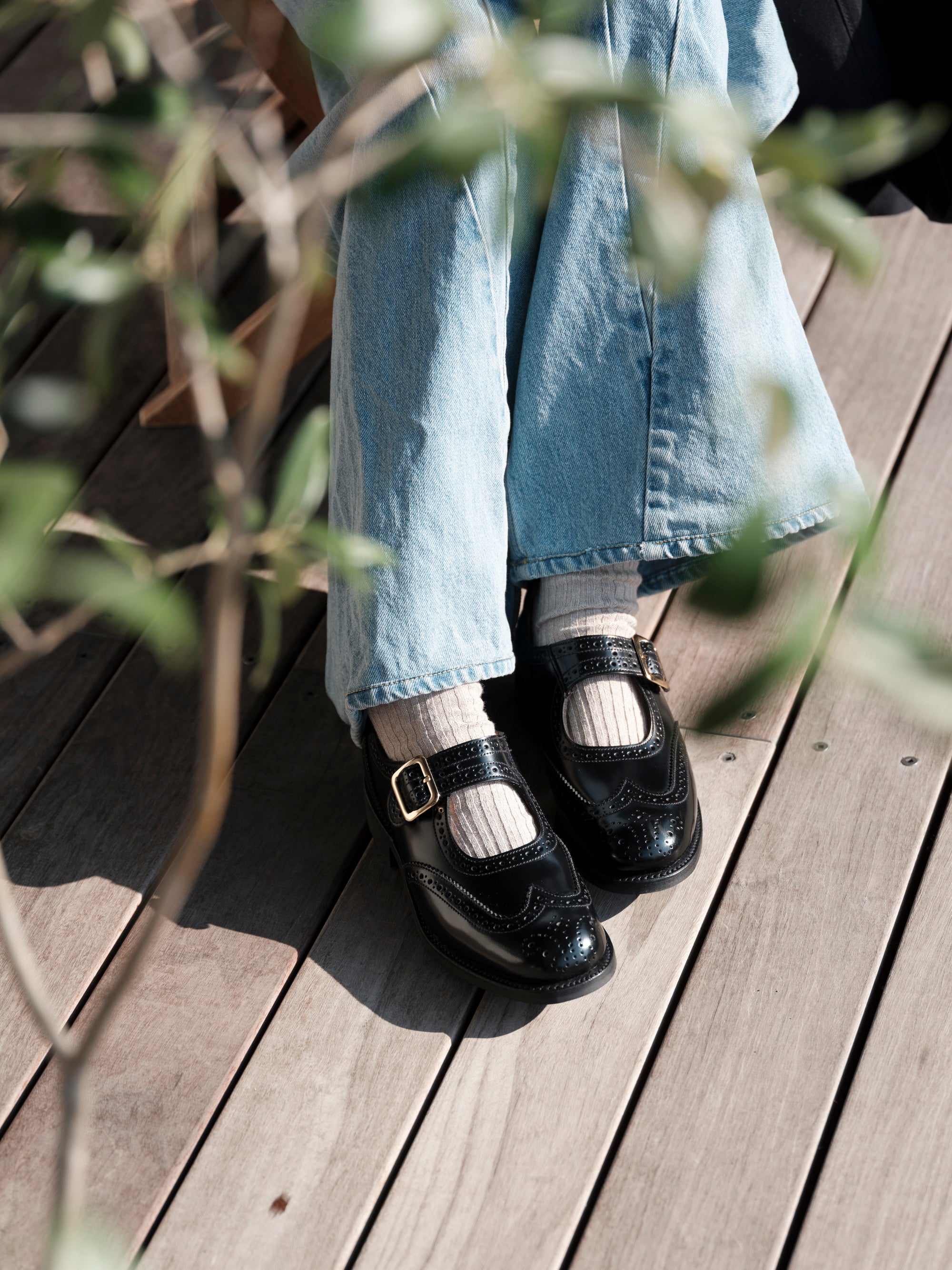 2265 FEMALE PUNCHED SANDAL｜Sanders サンダース