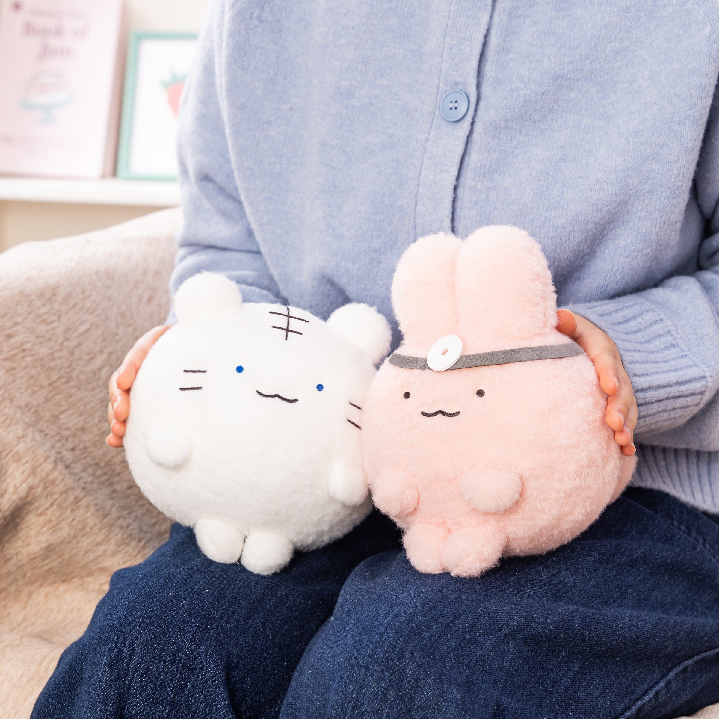 ホワイトタイガーとブラックタイガー 冬毛のうさぎ先生ぬいぐるみ