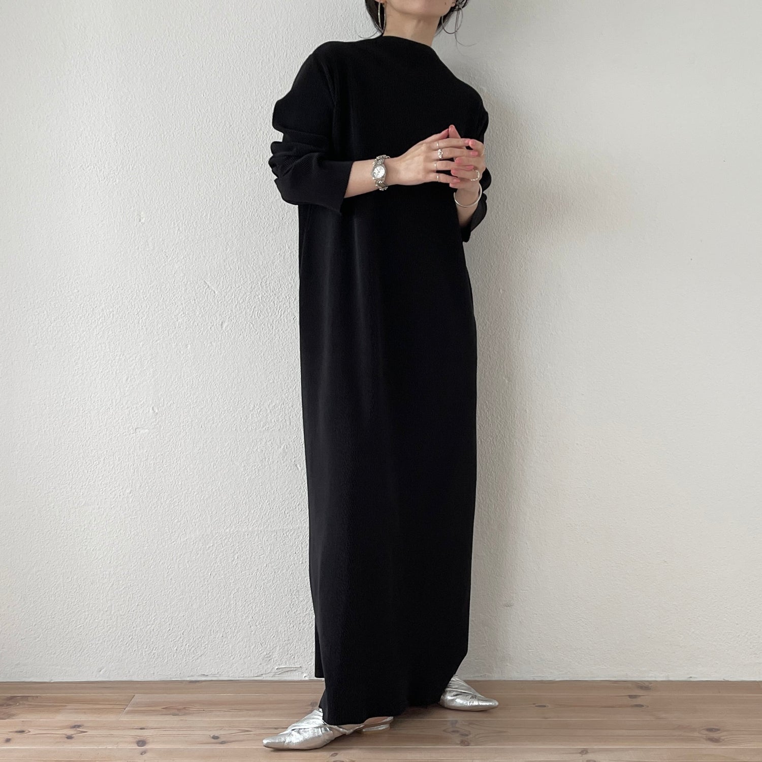 daily daily super stretch pleats one piece / black [FREE or LONG