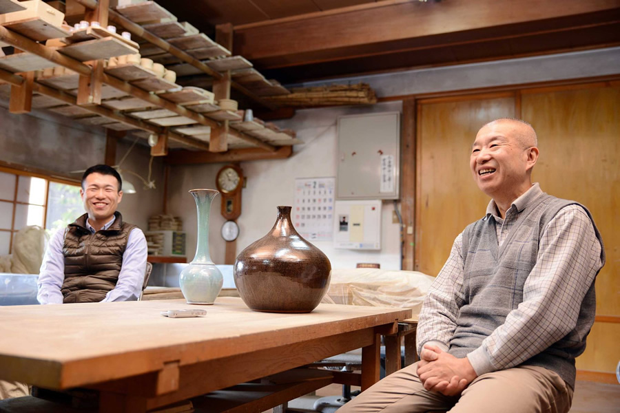 福島県大沼郡会津美里町 会津本郷焼宗像窯 宗像 利浩さん 宗像 利訓