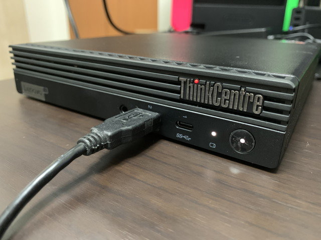 ハイパフォーマンスで超コンパクトな「Lenovo ThinkCentre M75q Tiny
