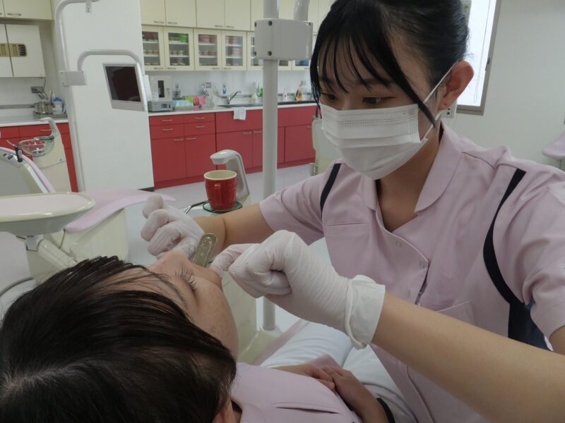 歯科衛生士学科1年】歯の型を採りました！ - 穴吹学園 専門学校 徳島