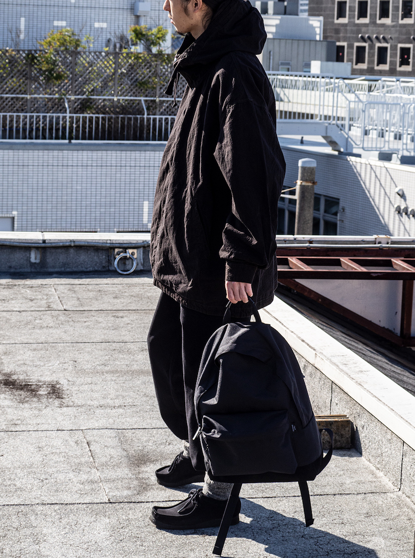 ナチュラルで機能的。コンフェクトが放つ、超撥水のコットンヘンプ製