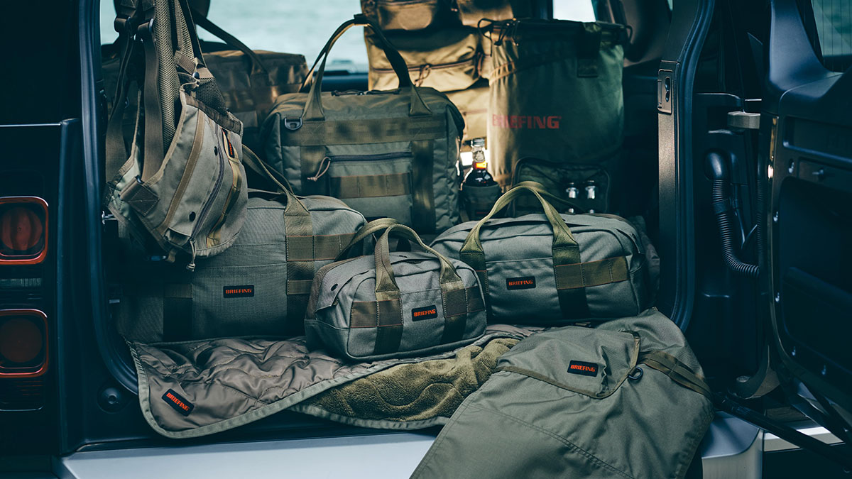ブリーフィングのアウトドアコレクションに新作が続々。ミリタリー感