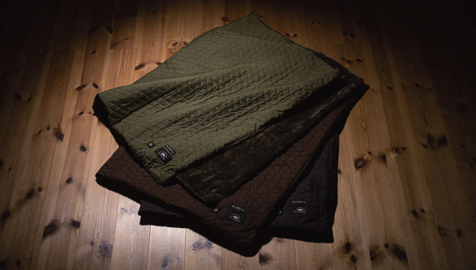 秋冬キャンプの強い味方！ DVERG × BRIDのコラボによるヒーター内蔵