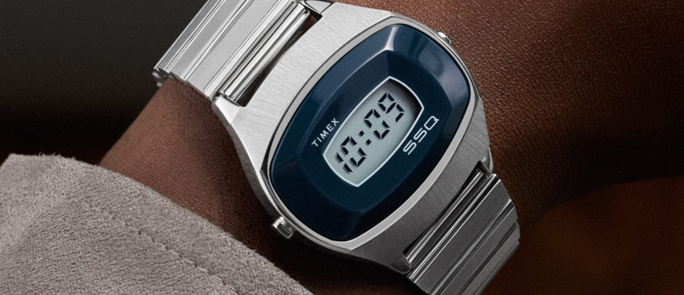 タイメックスが初のLCD搭載デジタルウォッチを復刻！ レトロ