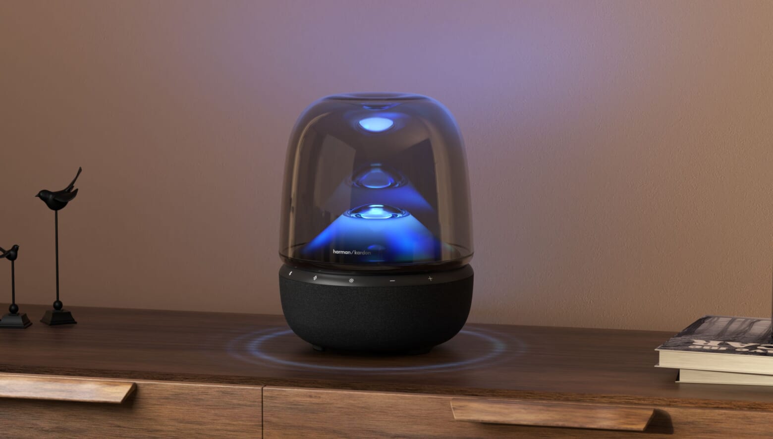 ハーマンカードンの新作スピーカーで上質なサウンドと幻想的な空間も