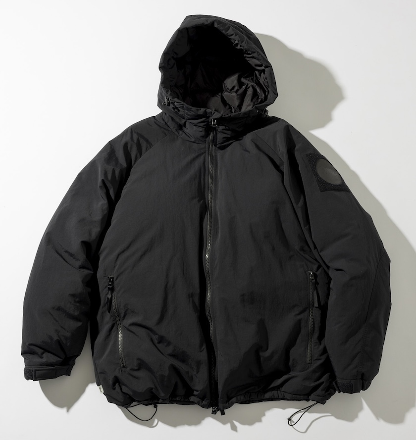 ナンガメイドのミニマルなデザイン。フリークスストアの別注で