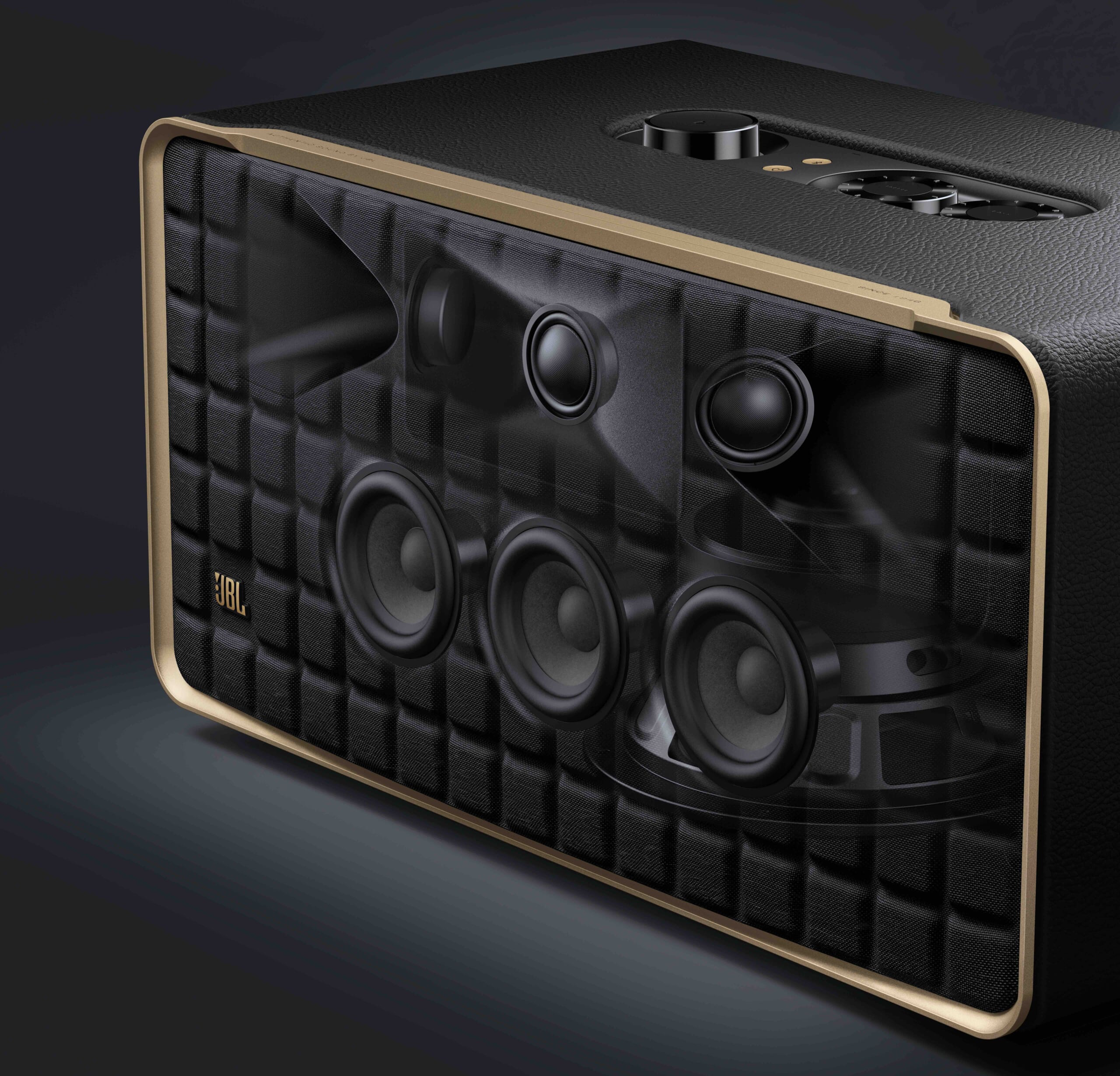 JBLから、先進の空間オーディオやハイレゾストリーミングに対応した