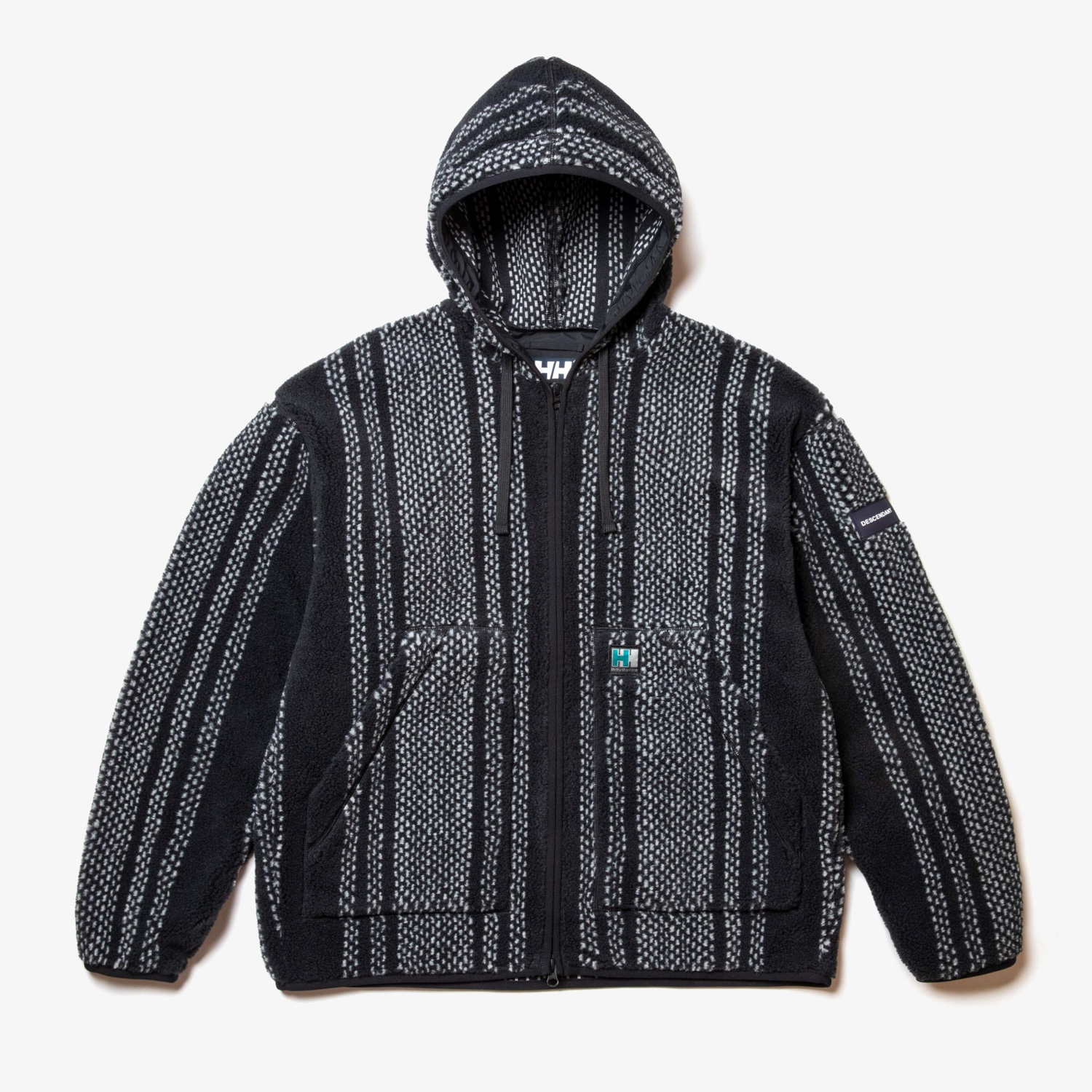 ディセンダントとヘリーハンセンが再コラボ。迫力満点の生地で魅せる