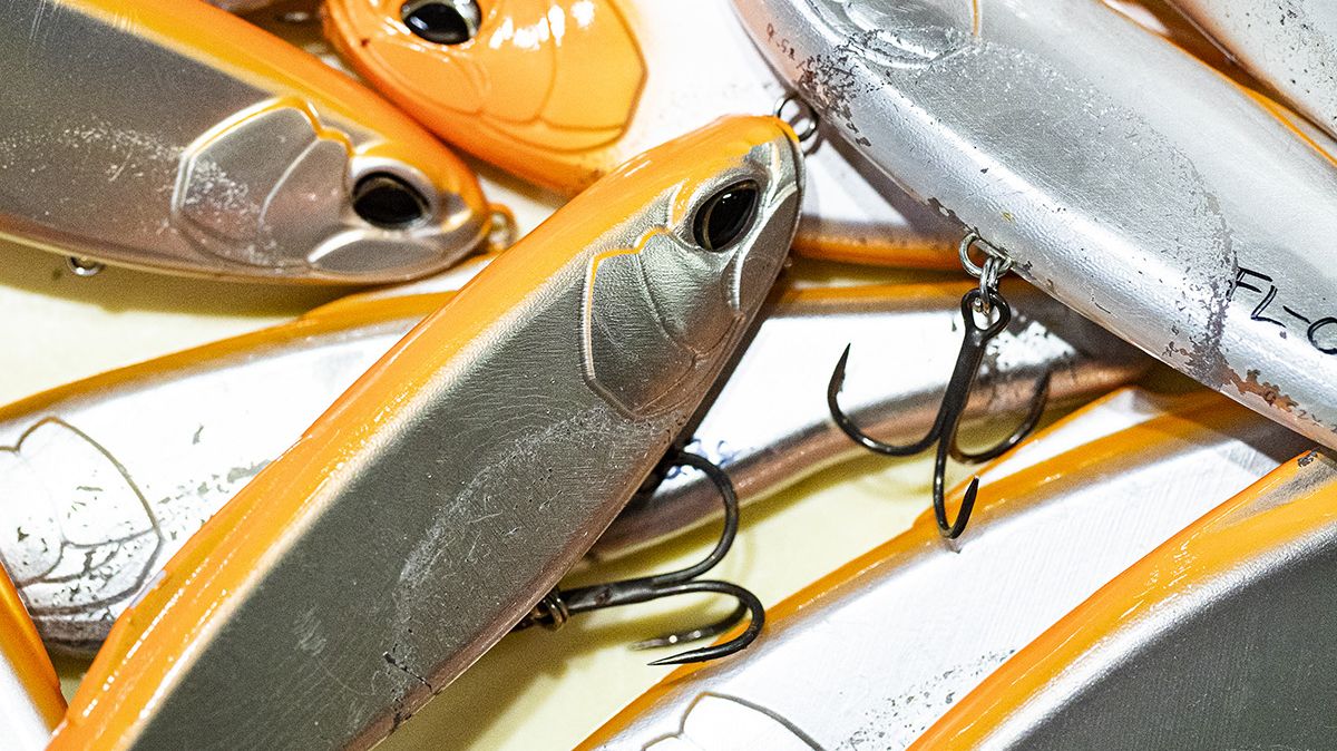 シーバス用ビッグベイト『コノフラット』開発の舞台裏 前編 | つり人