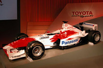 トヨタのF1レーシングカー、18分の1.富士スピードウェイ改修後の物です