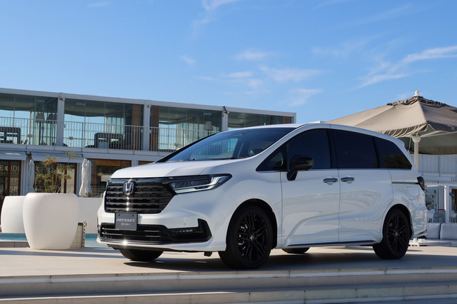 ホンダ・オデッセイe：HEVアブソルート・EXブラックエディション