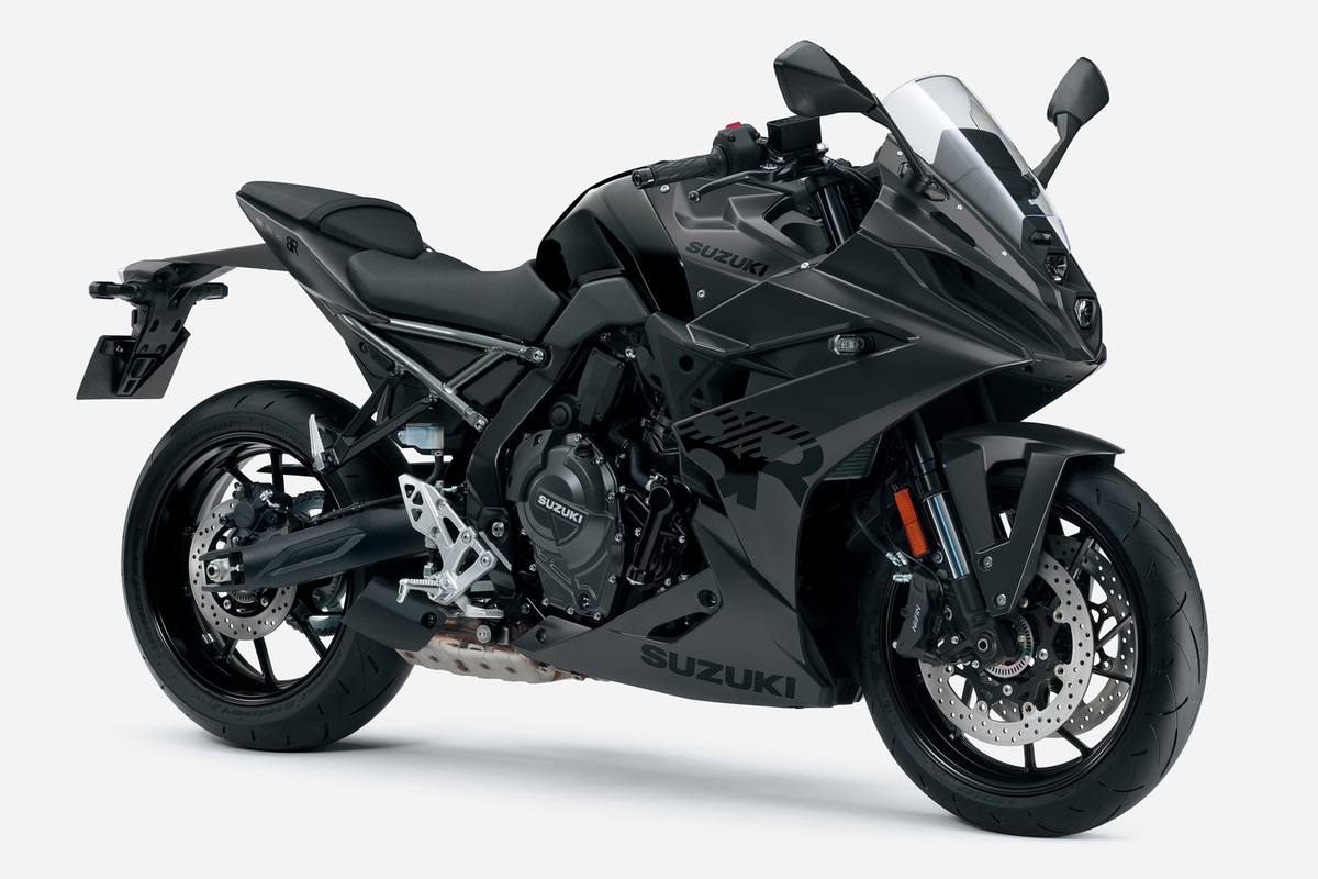 スズキが大型バイク「GSX-8R」を日本導入 オールマイティーに使える