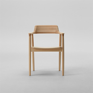 Takoアームチェア（板座） | 【公式】マルニ木工オンラインショップ