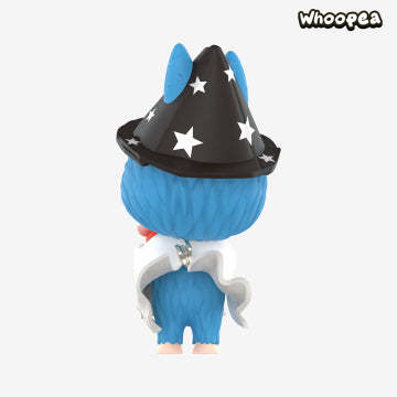 LABUBU Trick-or-Treater Figure – WHOOPEA