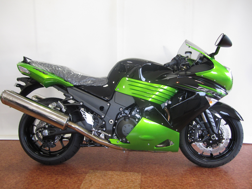 ZZR1400 | ヴィレットパーツ・スイングアーム Wheelie ウィリー