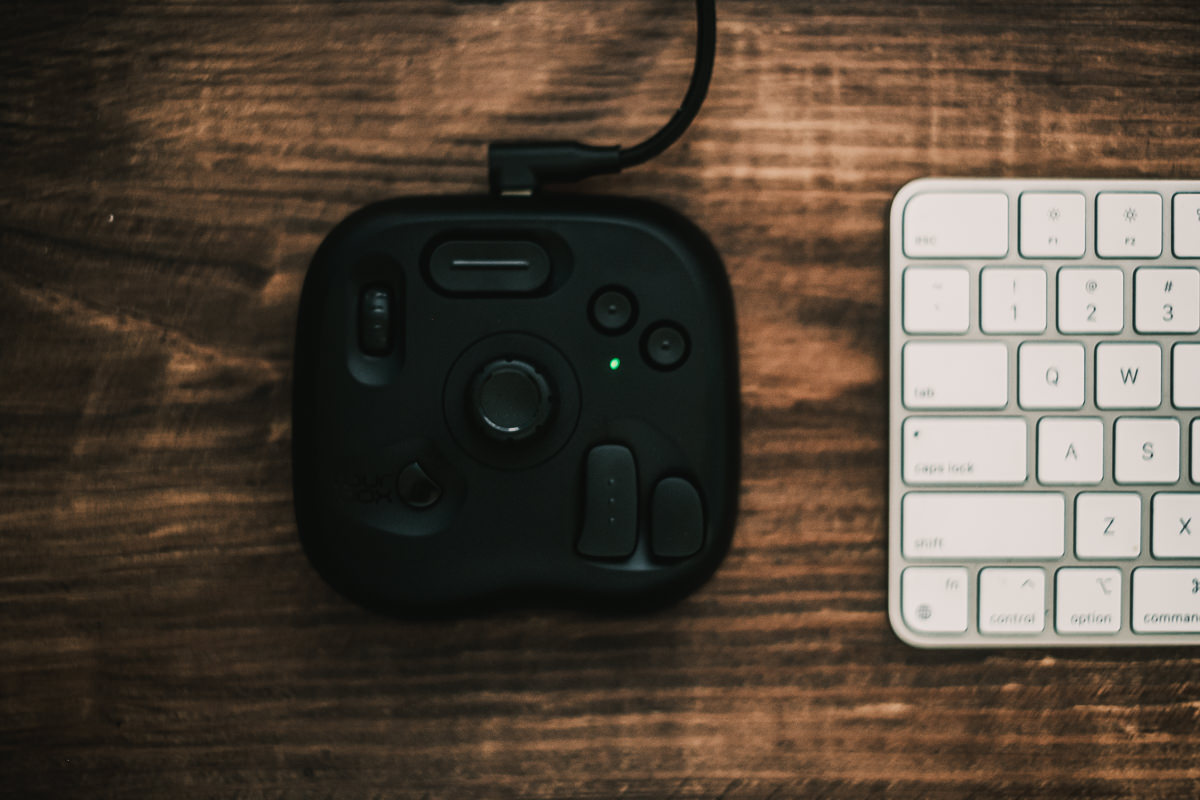 Tourbox Lite Review: The $95 Assistant For Artists And Creators