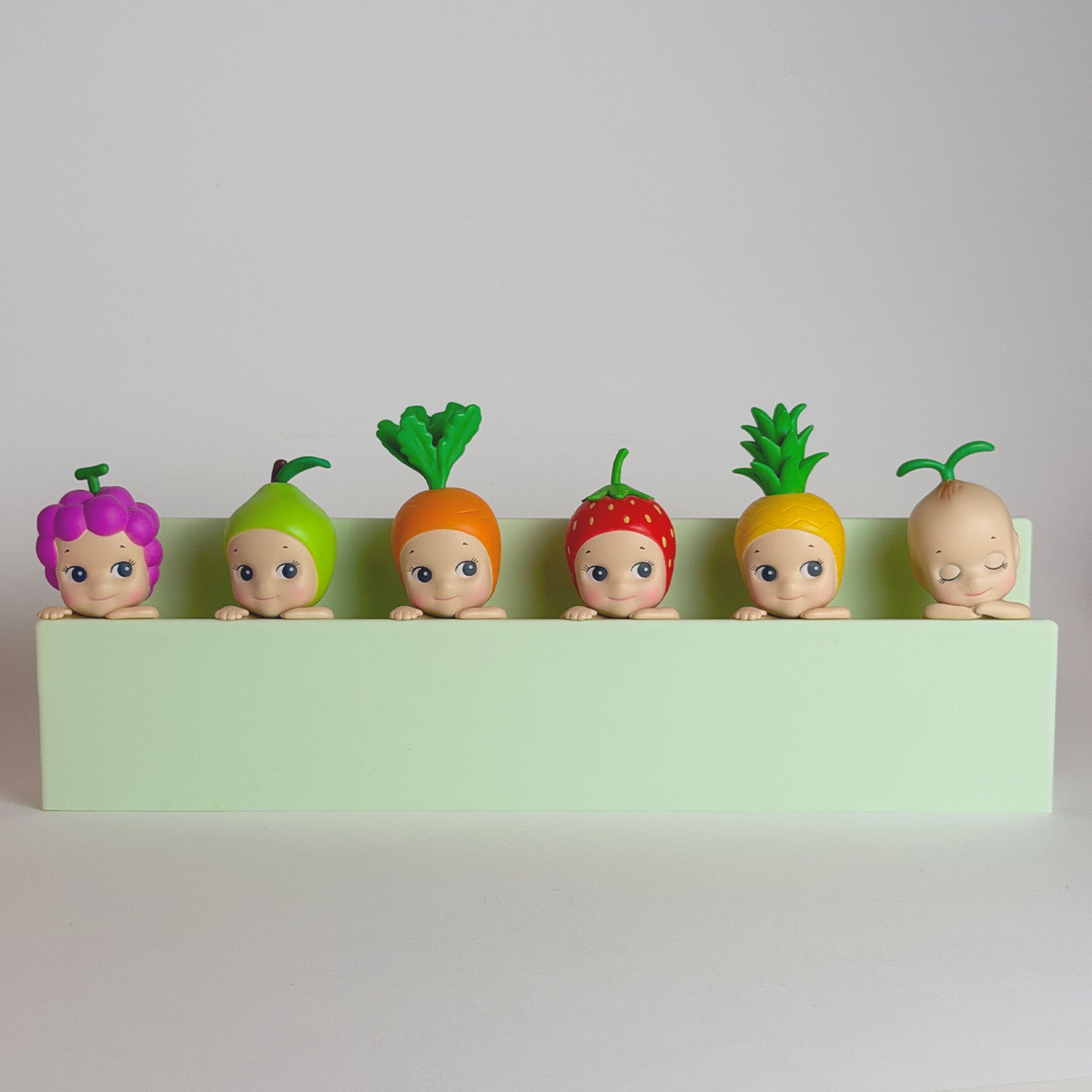 Hipper Display Stand (Single Row) - HOLDS 6 HIPPERS – What Jiji Makes