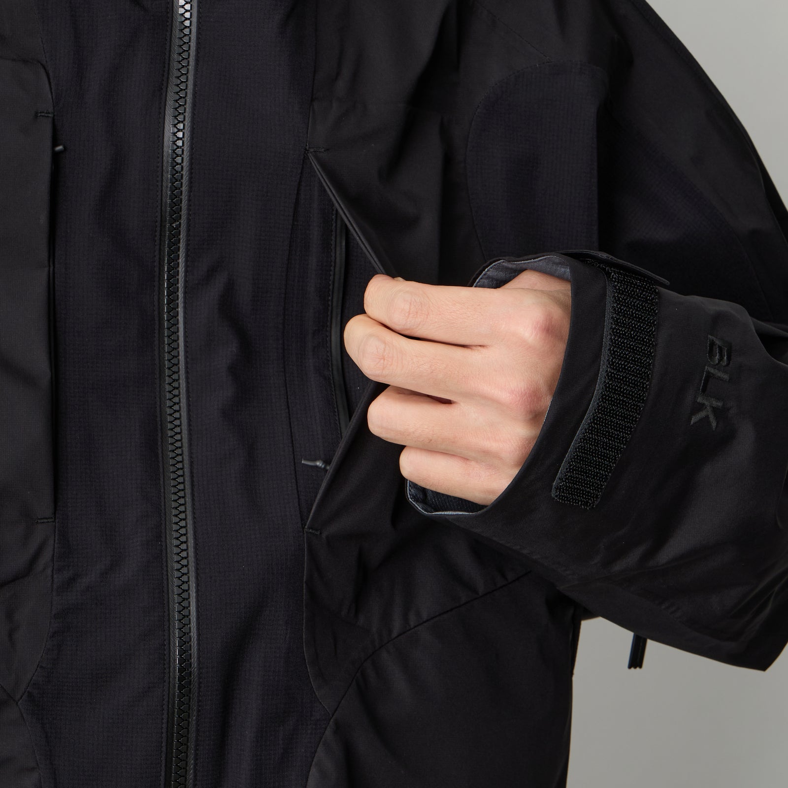 GORE-TEX HOODED COAT - White Mountaineering®︎ – White