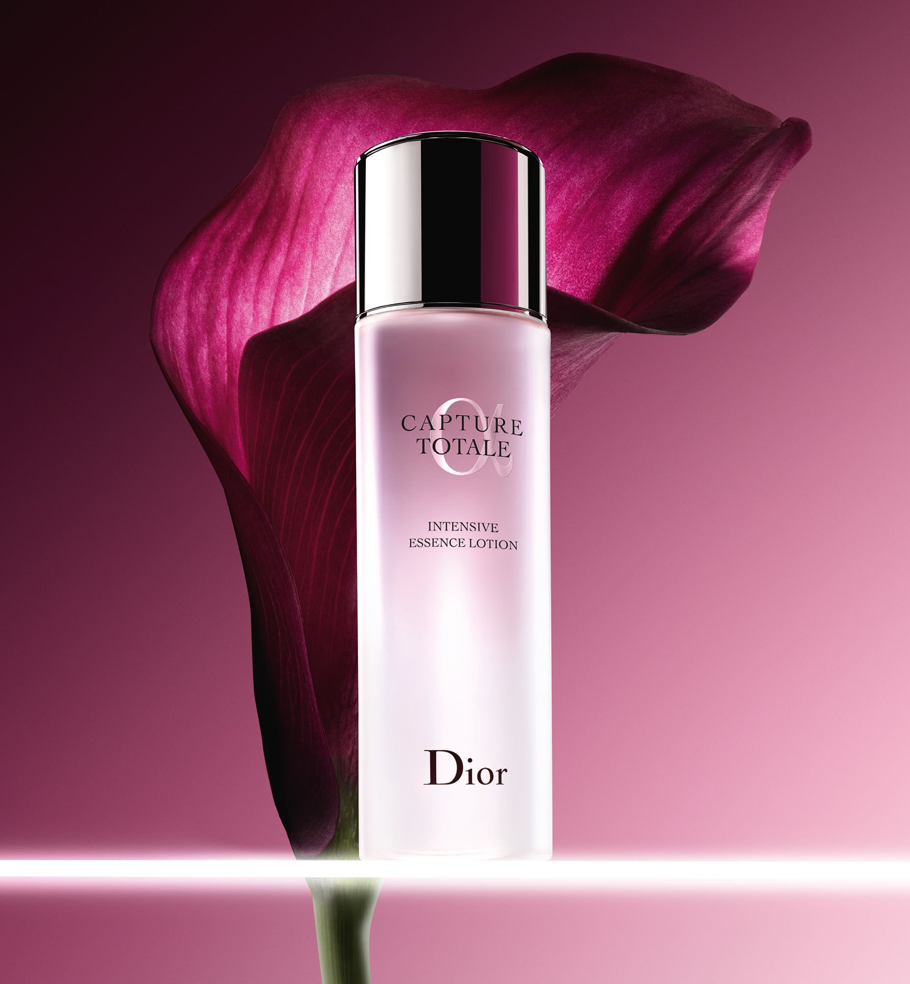 Capture Totale Intensive Essence Lotion: Radiance Face Lotion | DIOR