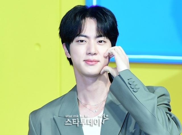 グループBTS(BTS)のジン(32、キム·ソクジン)がソウル峨山病院の子供