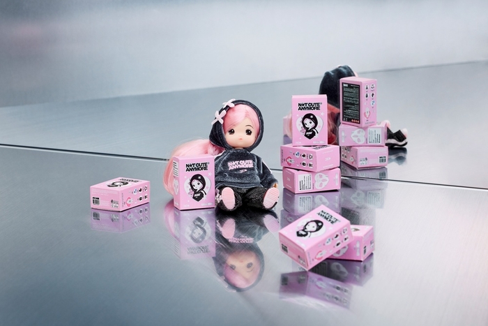 Illit's 'Little Mimi' Collaboration Keyring Doll Creates a Buzz