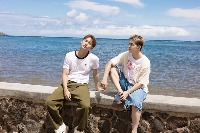 SEVENTEEN(セブンティーン) エスクプスXミンギュ、当日出荷量10万枚