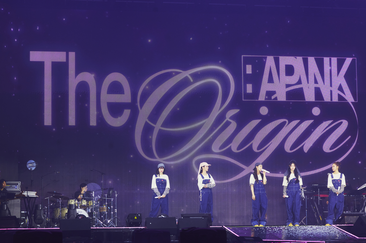 Apink celebrates 15 years with nostalgic, high-energy 'The Origin
