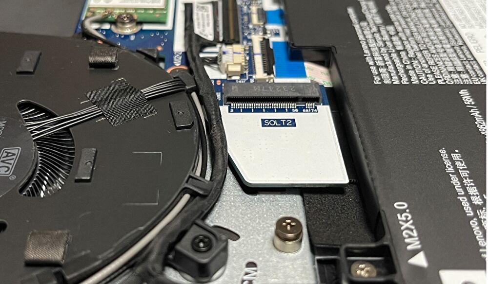 ThinkPad E14 Gen 5、片面実装 2nd SSDの増設手順。SSD 2基搭載