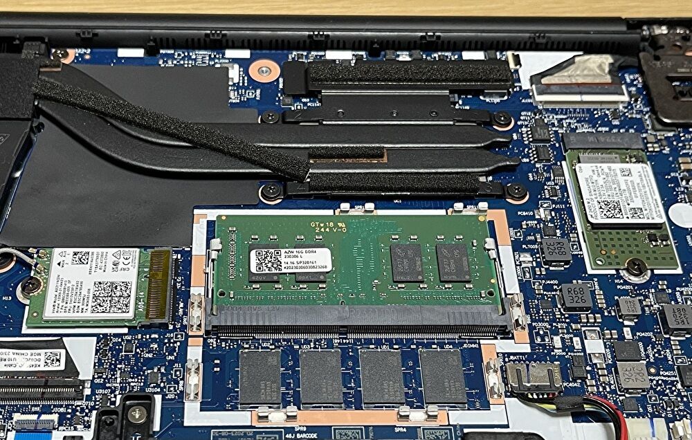 ThinkPad E14 Gen 5のメモリを16GBから32GBに増設、手順と増設前後の